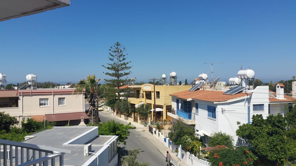 Faneromeni Court Paphos Exterior foto