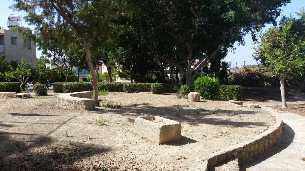 Faneromeni Court Paphos Exterior foto