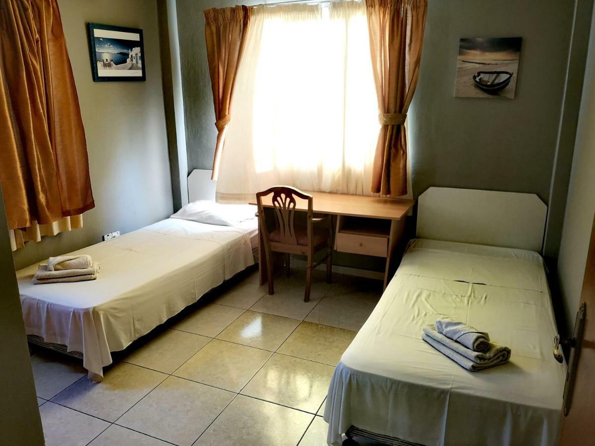Faneromeni Court Paphos Exterior foto